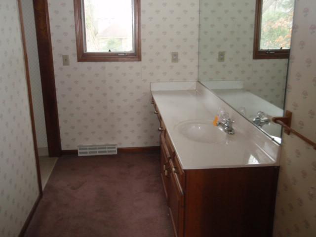 2705 Stoneleigh Drive Toledo Oh 43617 Homepath Com